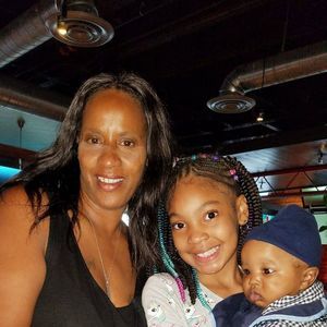 Meet your Posher, Yolanda